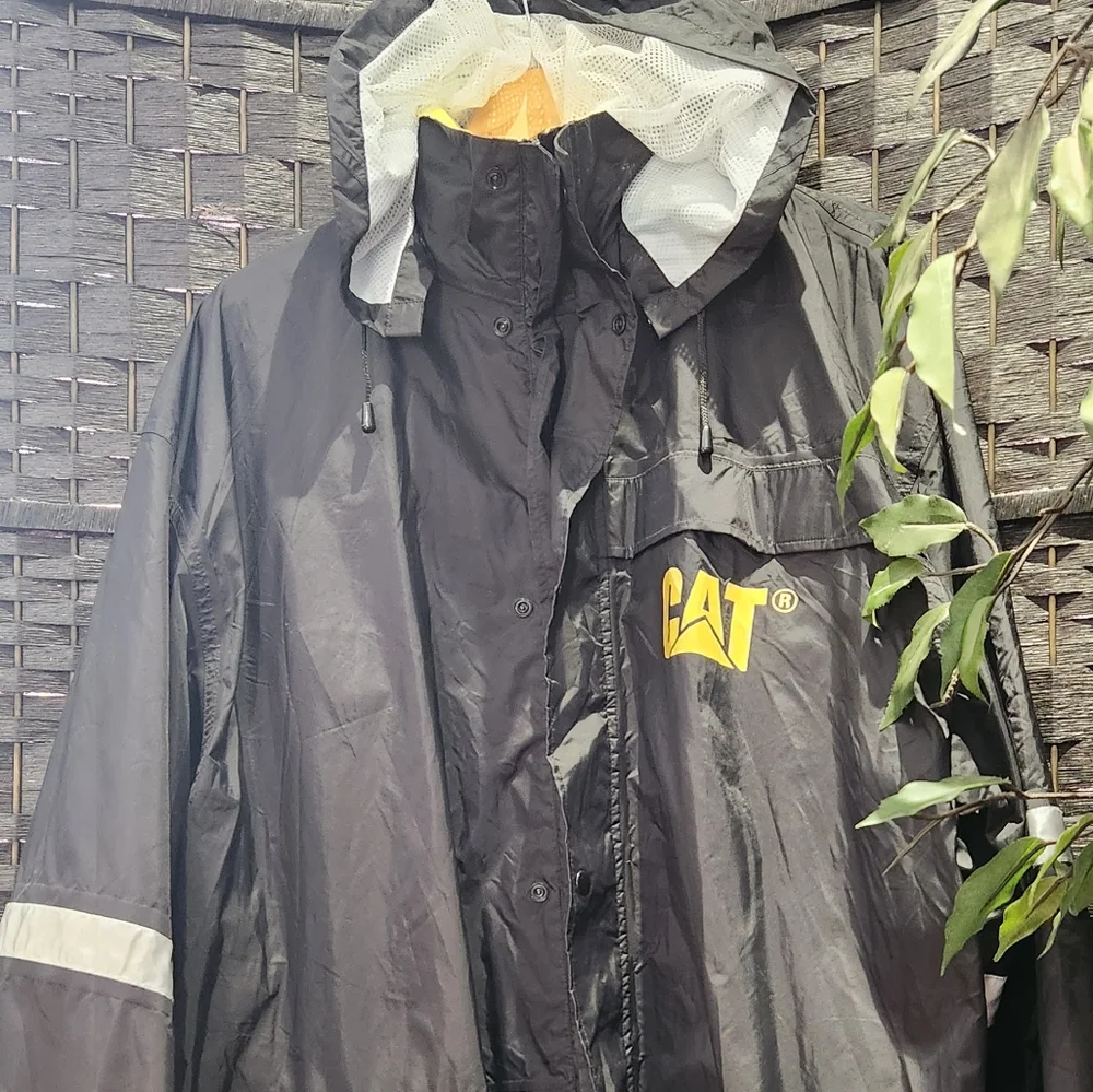 CAT jacket - Picture 12 of 13